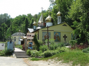 Храм святителя Николая Мирликийского Большого Иорданского монастыря в Киеве